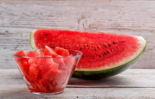 小幻吃瓜,揭秘娱乐圈那些不为人知的幕后故事