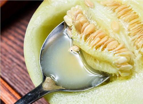 嘉贵妃吃瓜,宫廷中的瓜香四溢